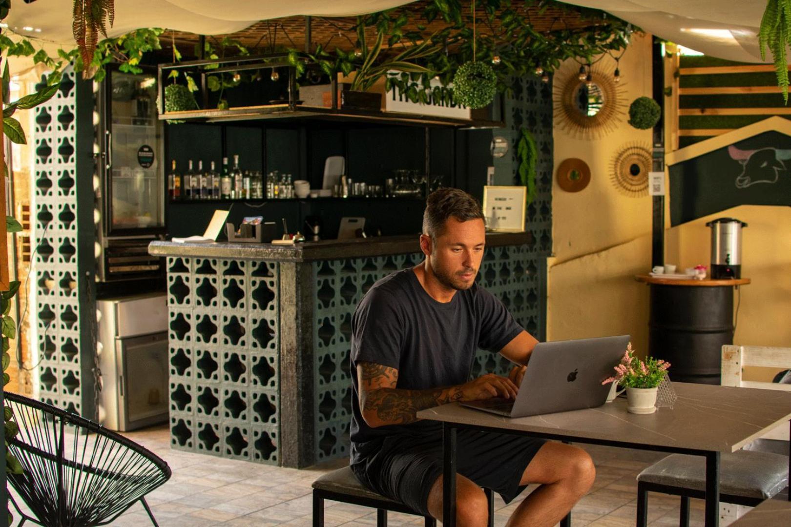 Oasis Hostel Medellín Buitenkant foto