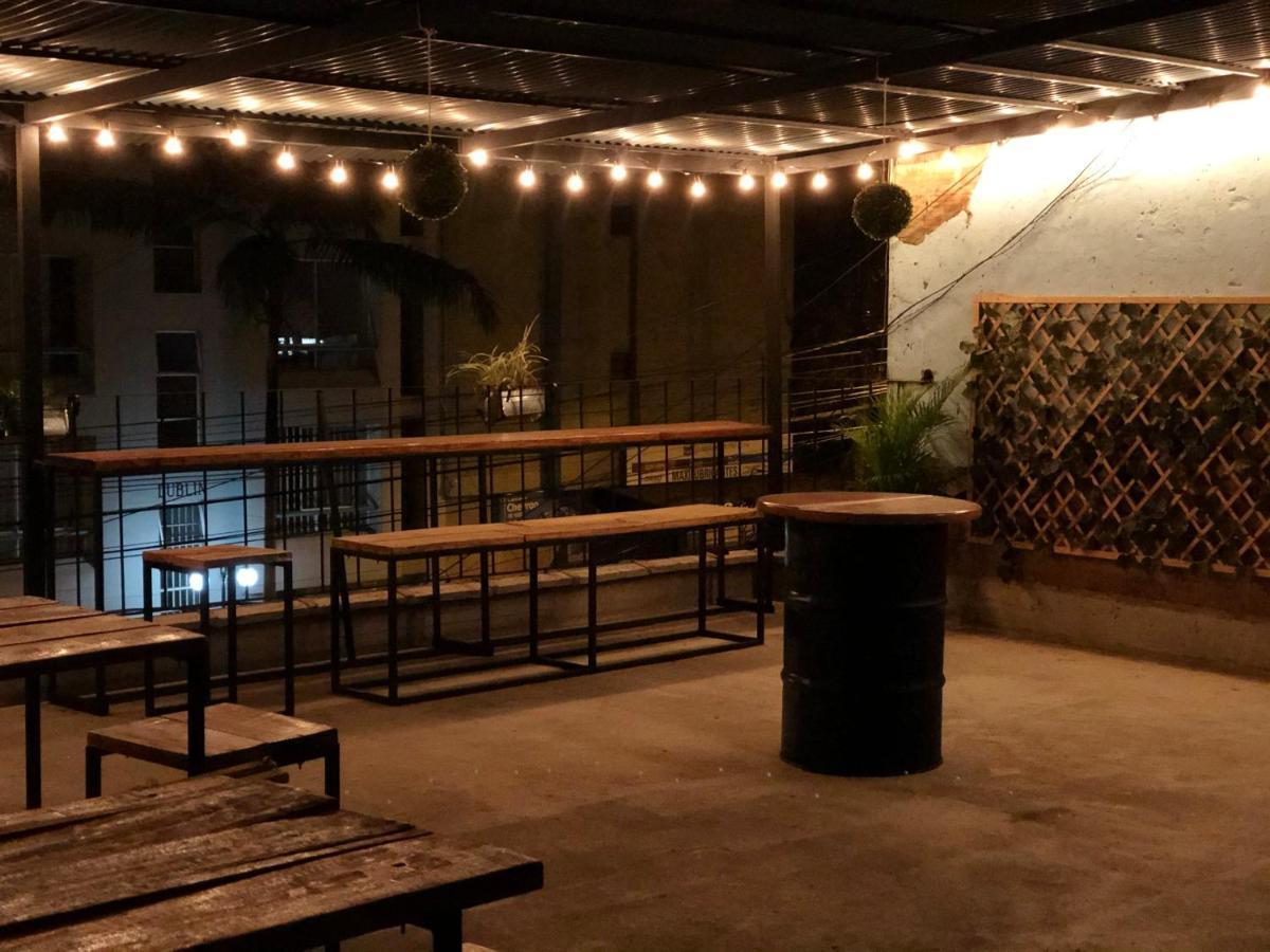 Oasis Hostel Medellín Buitenkant foto